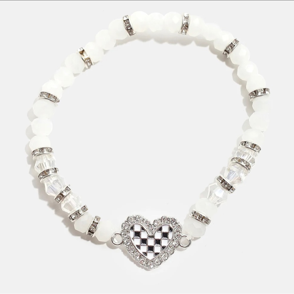 NWOT Checkered Heart Bead Bracelet in white & silver 💖